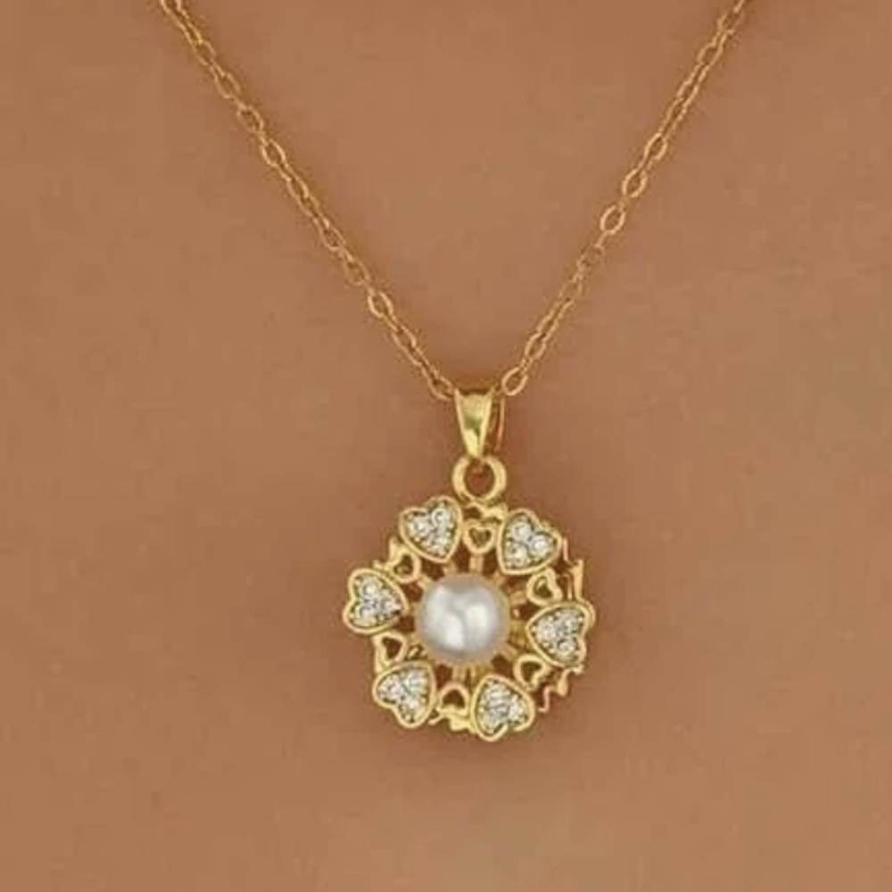 NEW 18K Gold Plated Necklace And Pendant